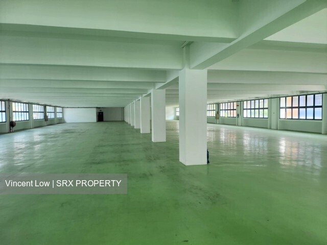 Tampines B2 Whole Building Near Tampines Safra (D18), Factory #362207521